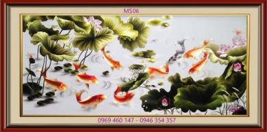 Thực hiện tác phẩm tranh thêu cá chép hoa sen theo yêu cầu của chị Giang ở Hoàng Văn Thụ, Quận Phú Nhuận